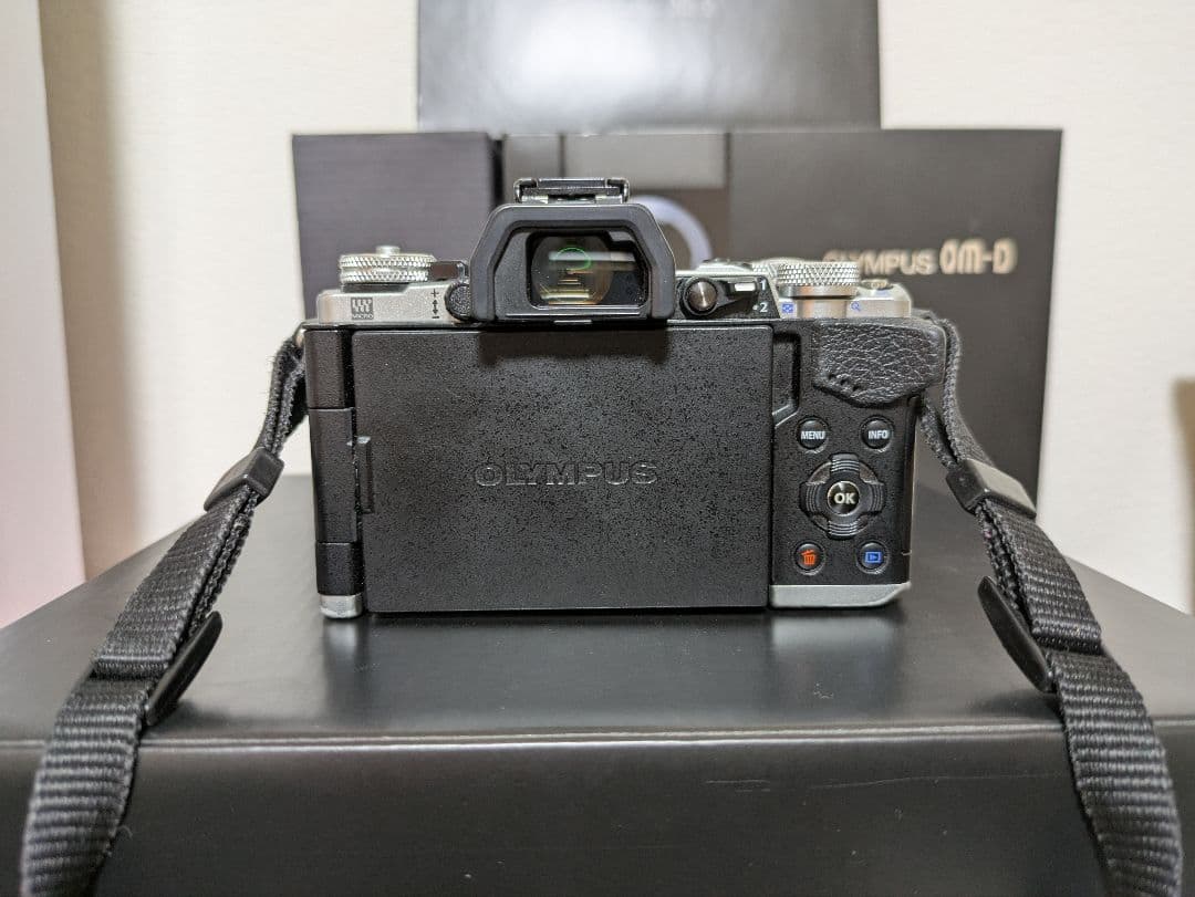 【ジャンク】OLYMPUS OM-D E-M5 MarkII ボディ