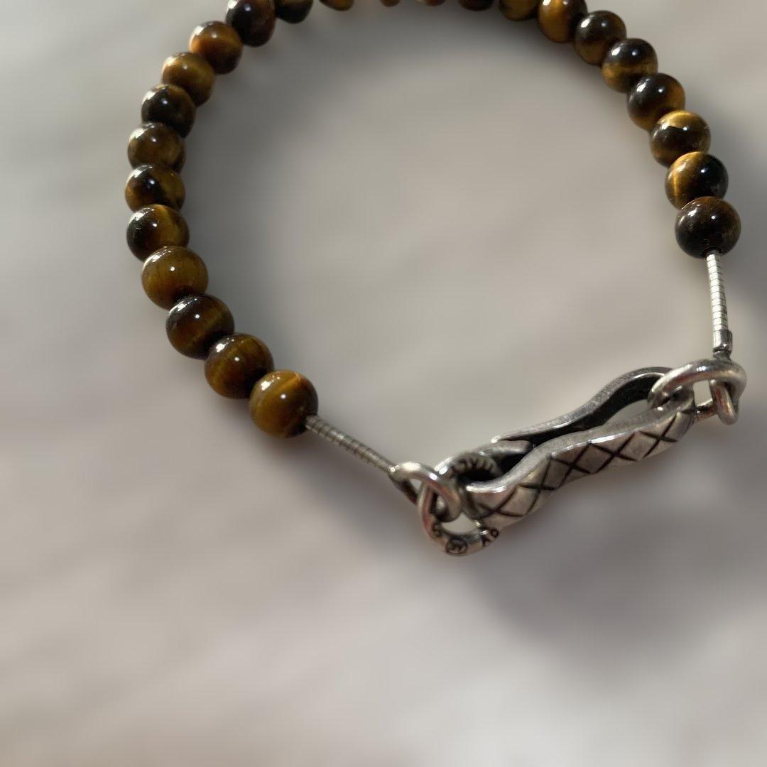 定価3万超え　ボッテガヴェネタ　タイガーアイ