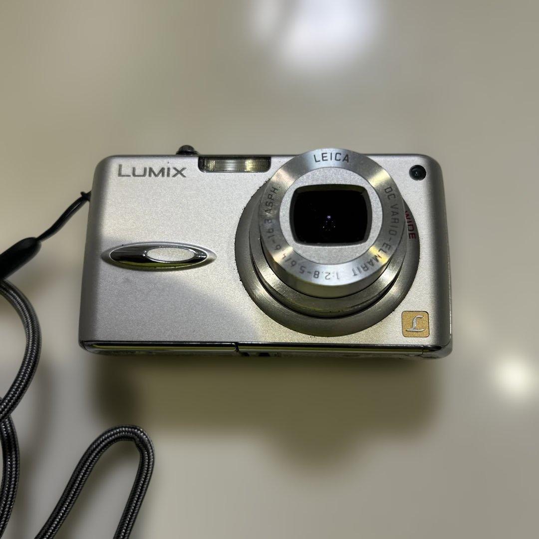 Panasonic DMC-FX01 シルバー