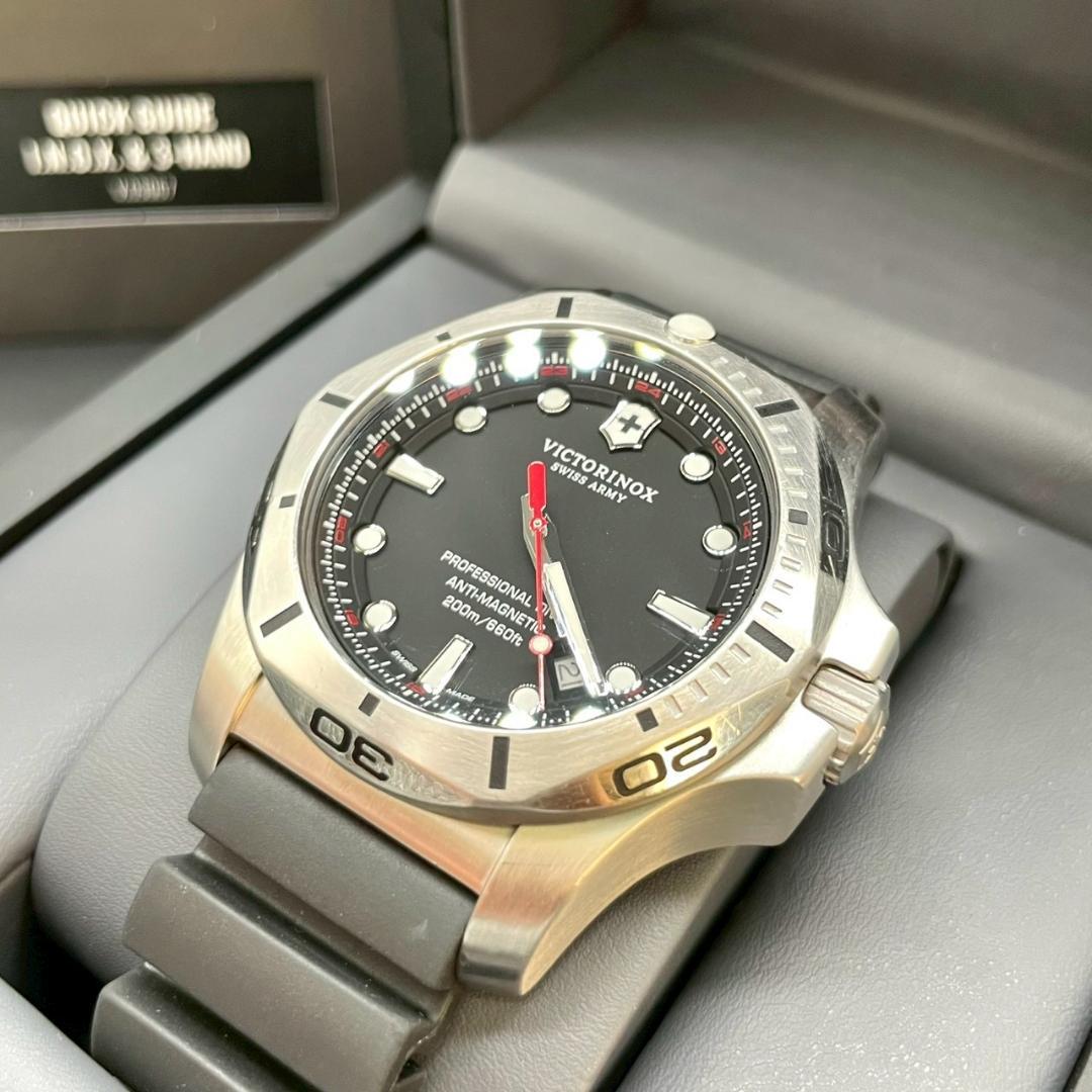 稼働品 超美品 VICTORINOX　ヴィクトリノックス　I.N.O.X 40