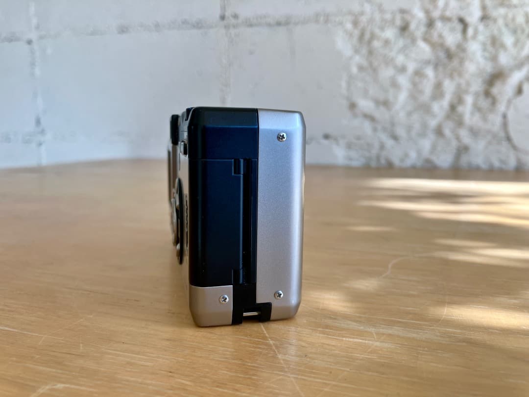 CONTAX TVS DIGITAL コンタックス コンパクトデジタルカメラ