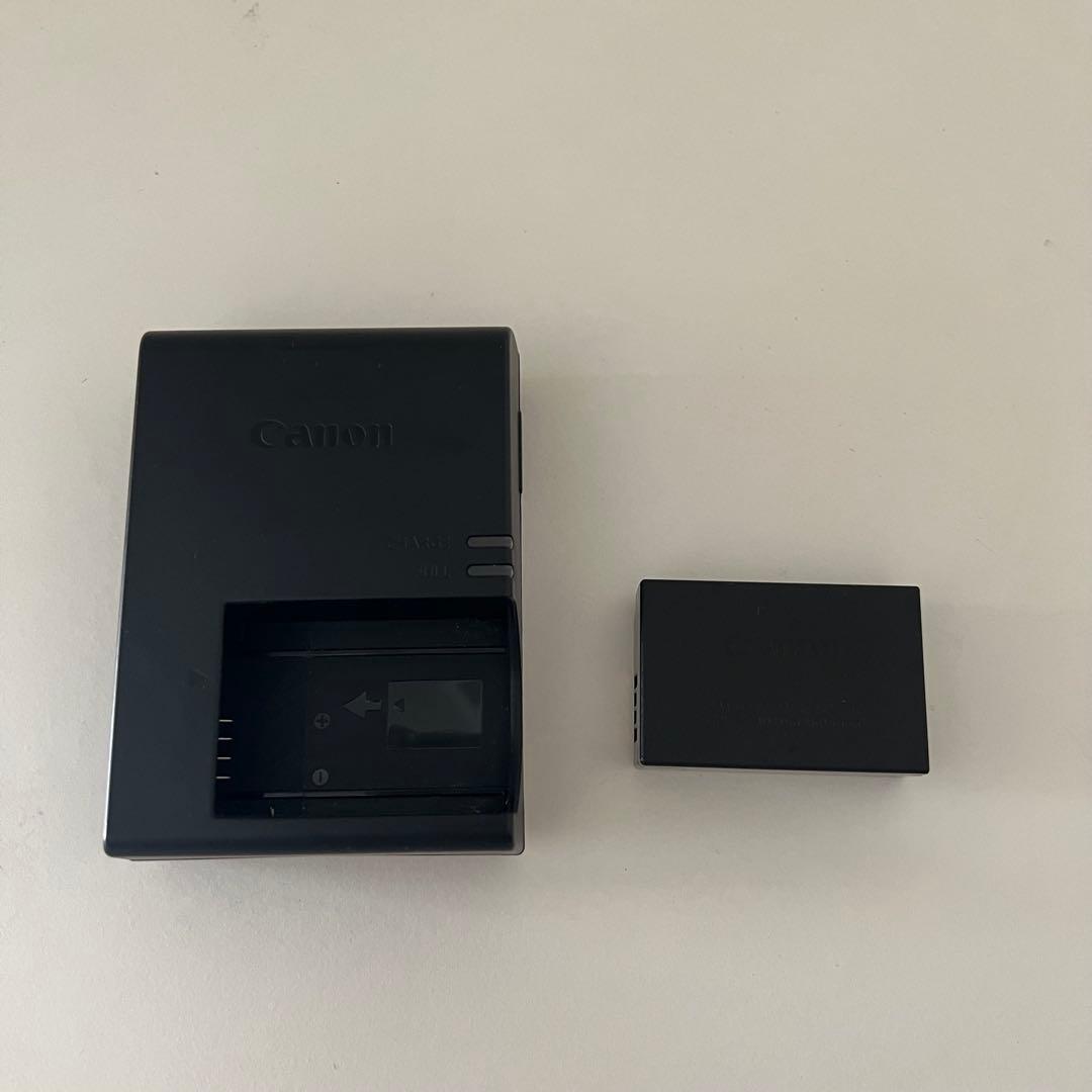 Canon EOS Kiss X8i キャノン デジタル一眼レフカメラ キット