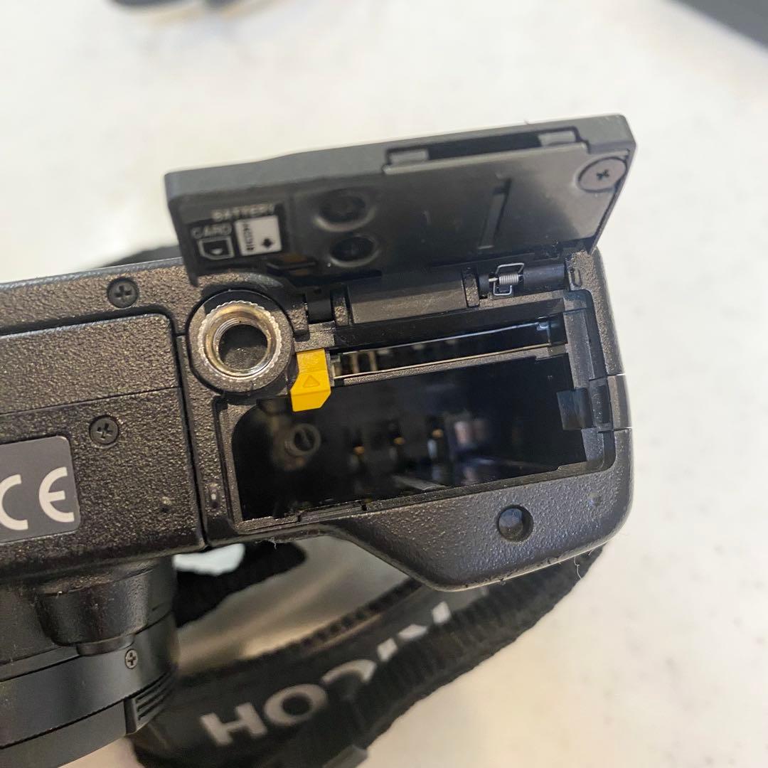 早い者勝ち！RICOH リコーGXR コンパクトデジタルカメラ 本体+標準レンズ