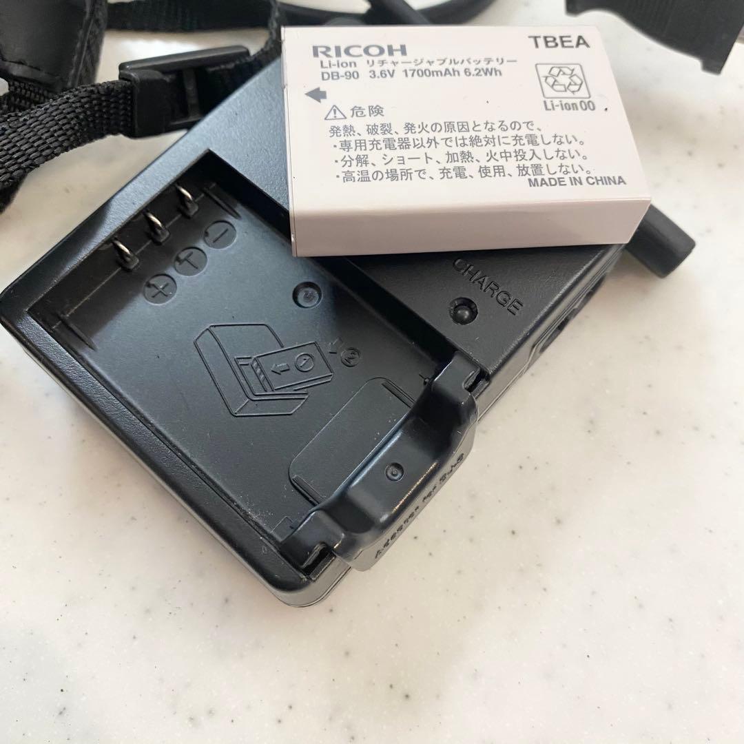 早い者勝ち！RICOH リコーGXR コンパクトデジタルカメラ 本体+標準レンズ