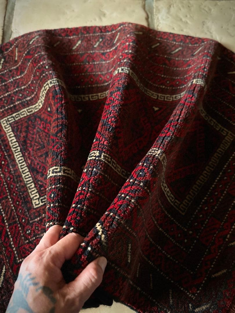 トライバルラグ　ヴィンテージラグ　アフガン　バルーチ族　プリミティブアート　美品