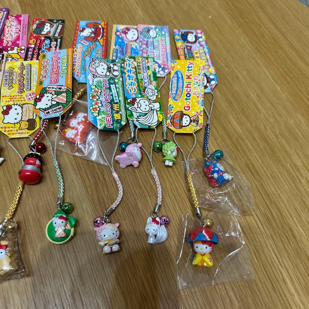 ハローキティ根付け26個セット２つはオマケ