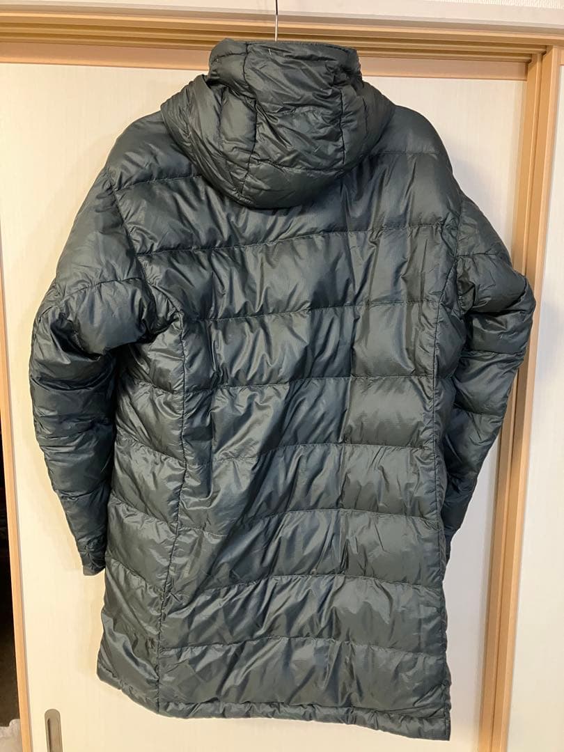 モンベル　スペリオダウン　トラベルコート　Mサイズ リバーシブル　綺麗