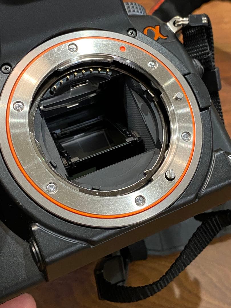 SONY α700 デジタル一眼レフ　ミノルタ単焦点50㎜AFレンズ付　動作品