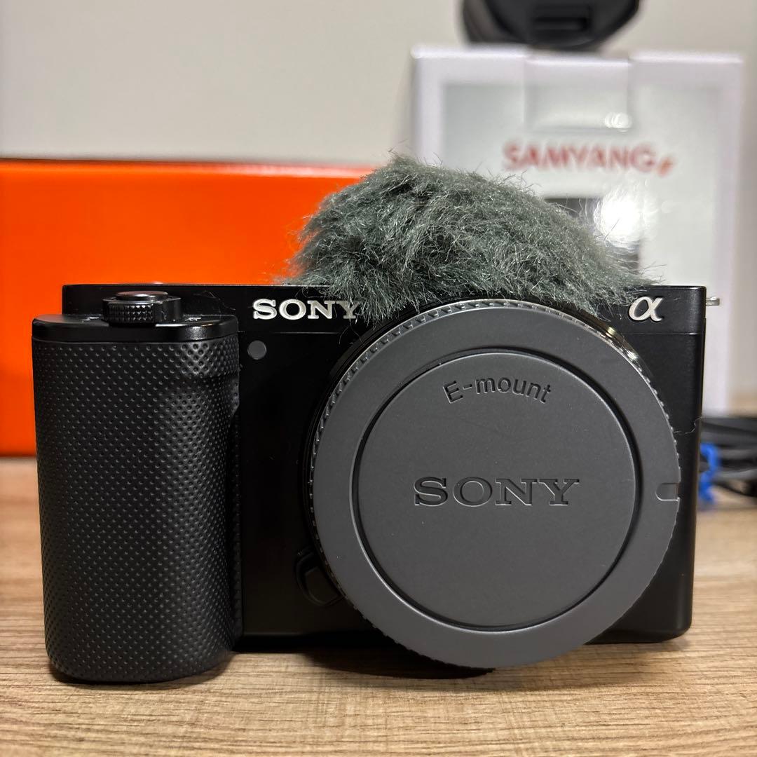 Sony ZV-E10 VLOGカメラ+ Samyang AF 12mmレンズ付