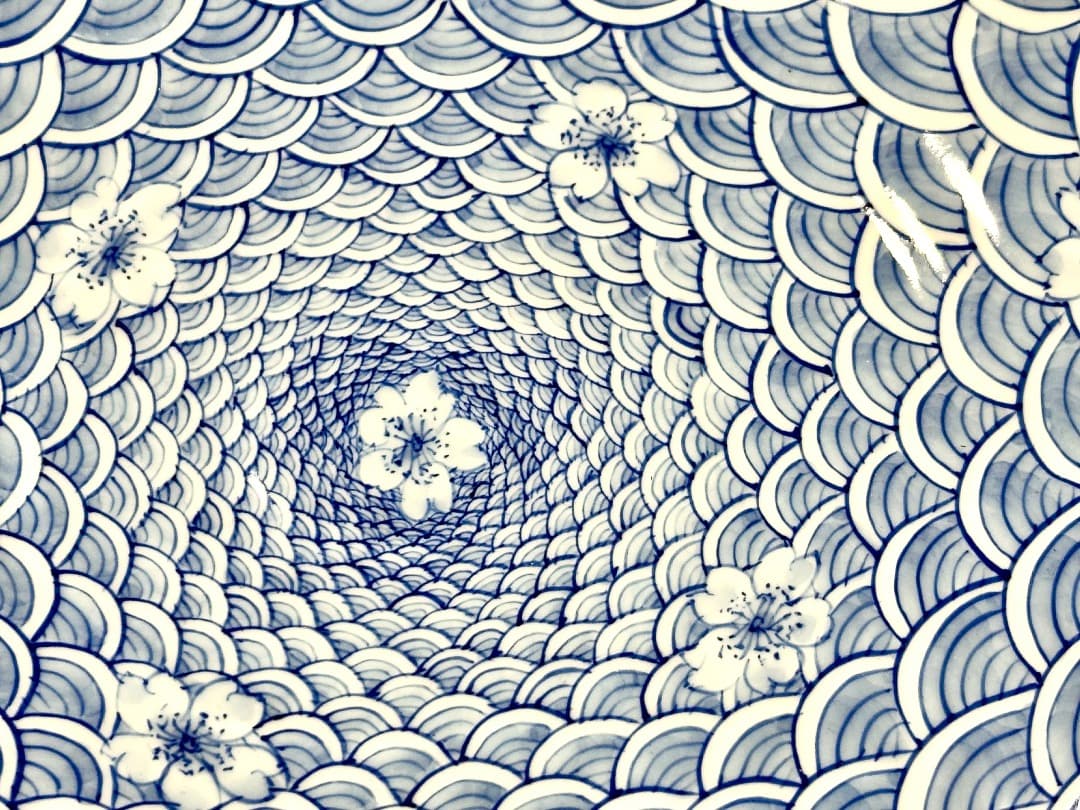 【値下げ】新品　平戸青海波桜　盛鉢　平戸三川内焼　平戸祐祥窯　染付　新築祝