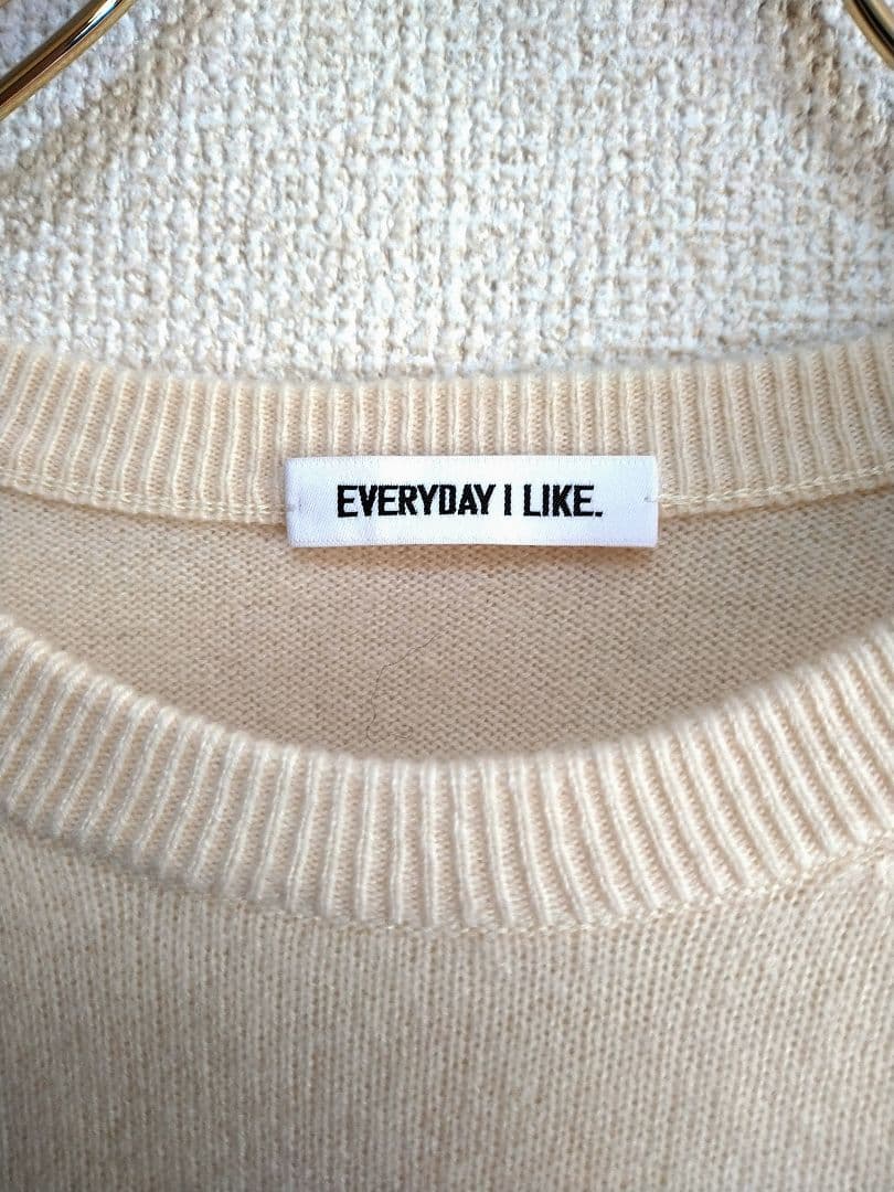 【美品】Basic Cashmere クルーネックプルオーバー