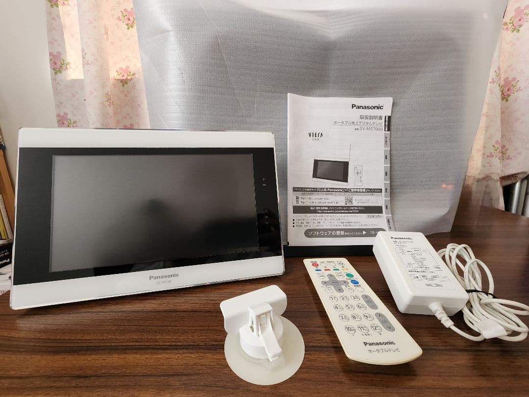 Panasonic ポータブル液晶テレビ SV-ME7000　 本体 リモコン付