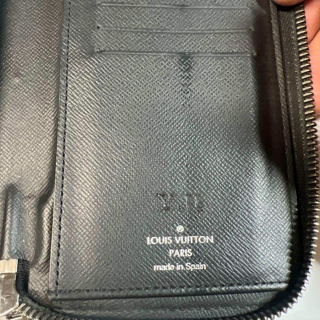 ルイヴィトン ジッピーウォレット ヴェルティカル エクリプス