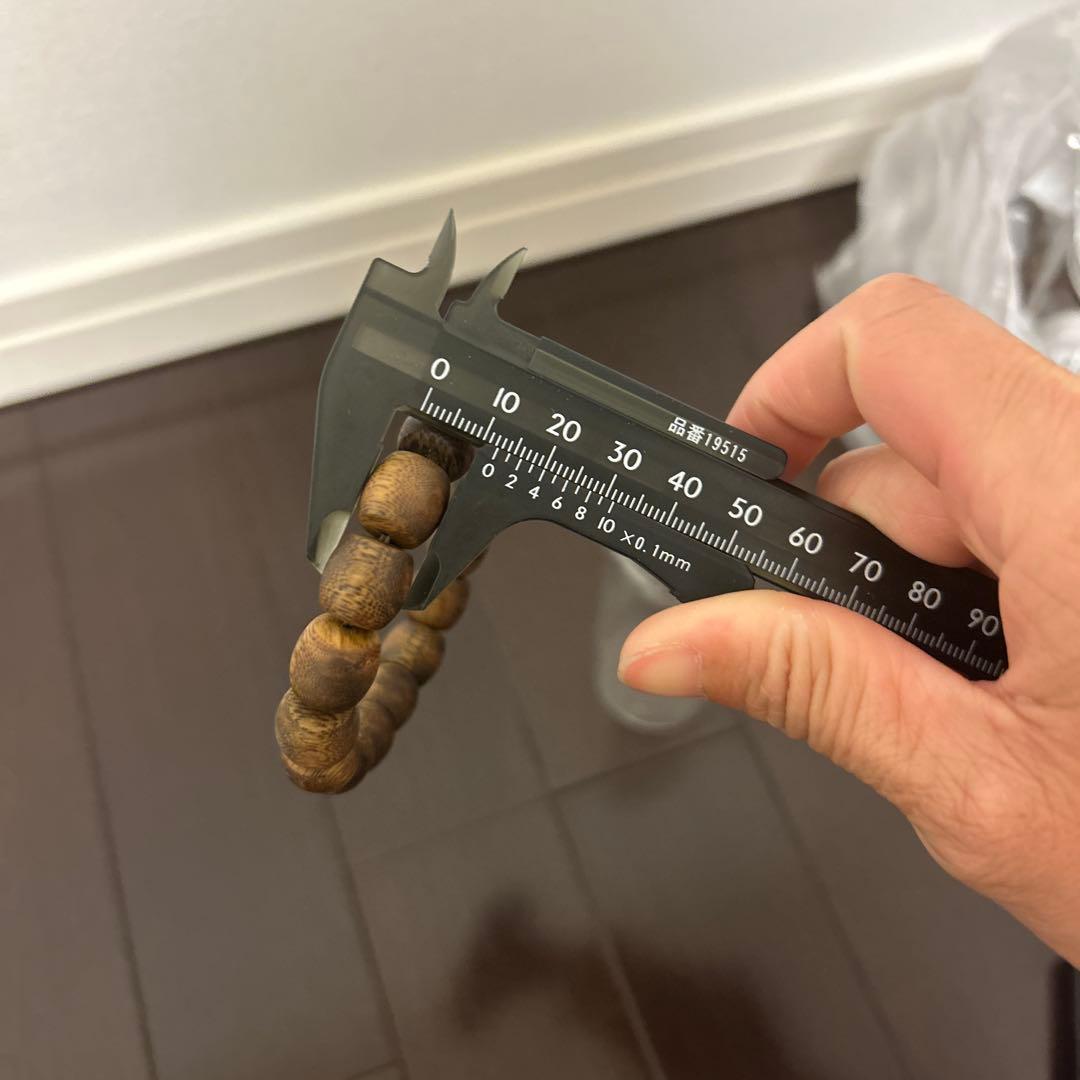 沈香ブレスレット