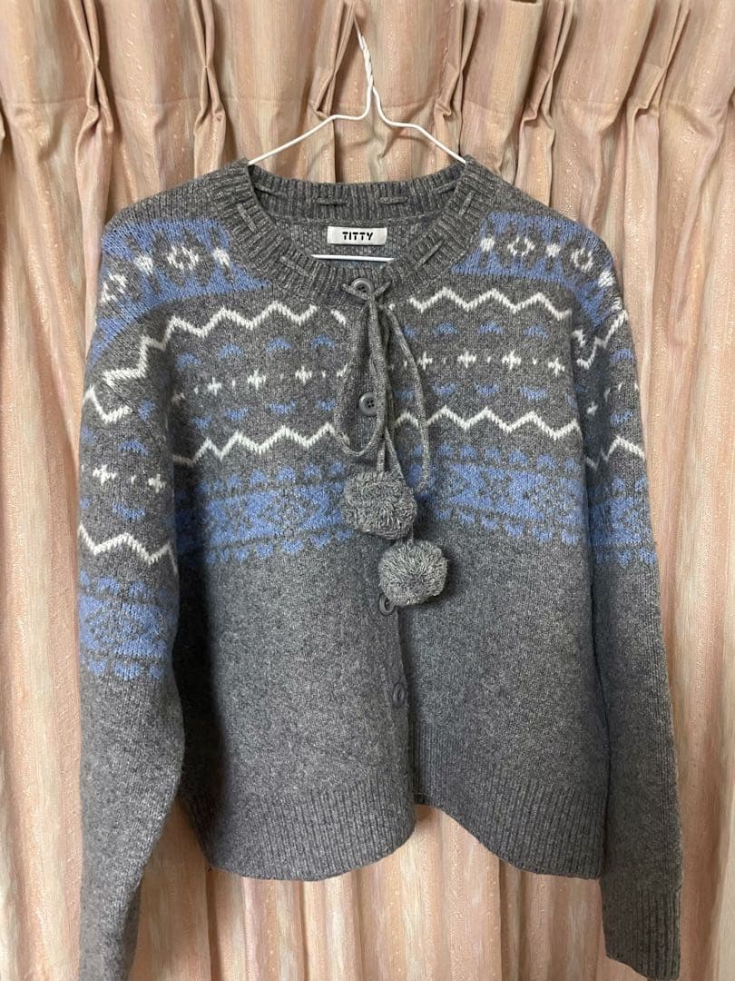 TITTY&CO. ノルディック柄ボンボン付きニットカーディガン