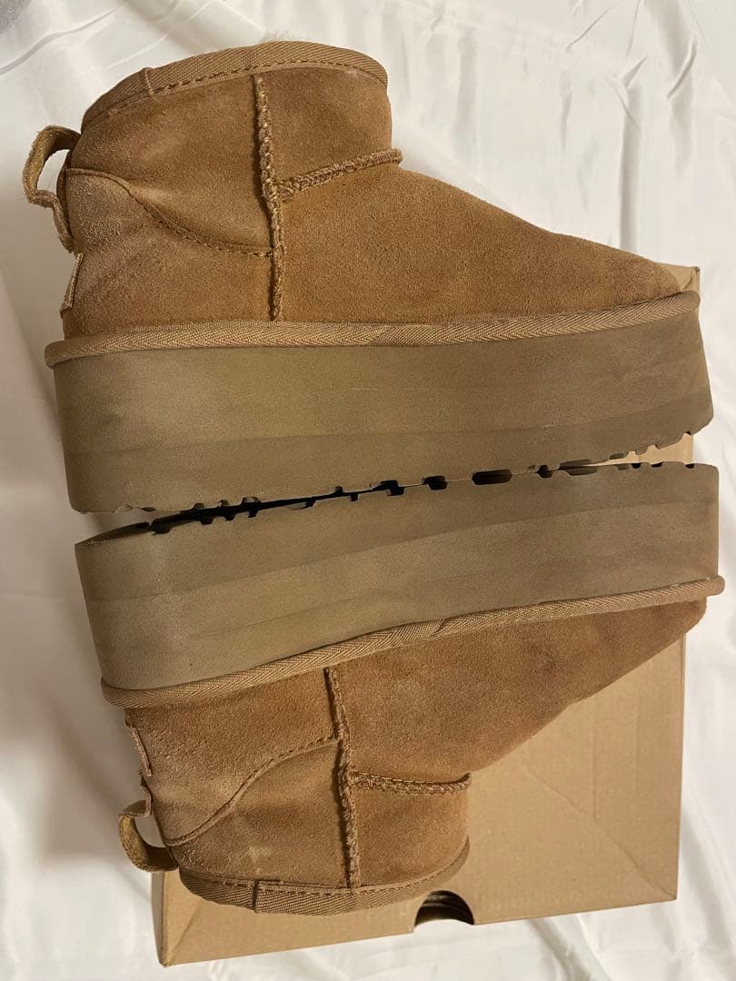 【美品】UGGクラシック ウルトラミニプラットフォーム ブーツ 23cm