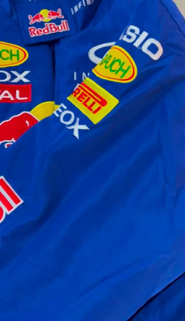 新品 RED BULL INFINITI 刺繍中綿 F1レーシングジャケットB6