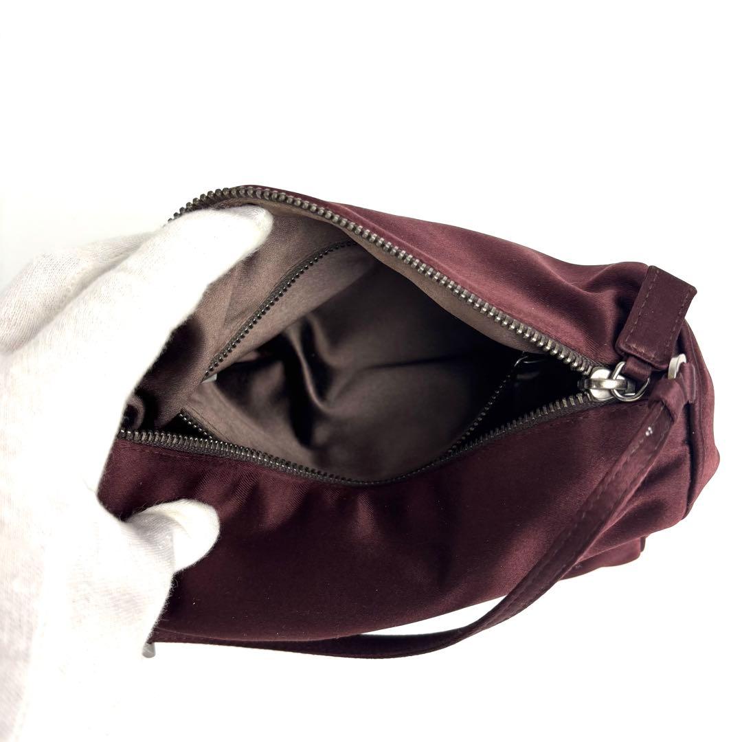 未使用に近い PRADA プラダ サテン アクセサリーポーチ ハンドバッグ