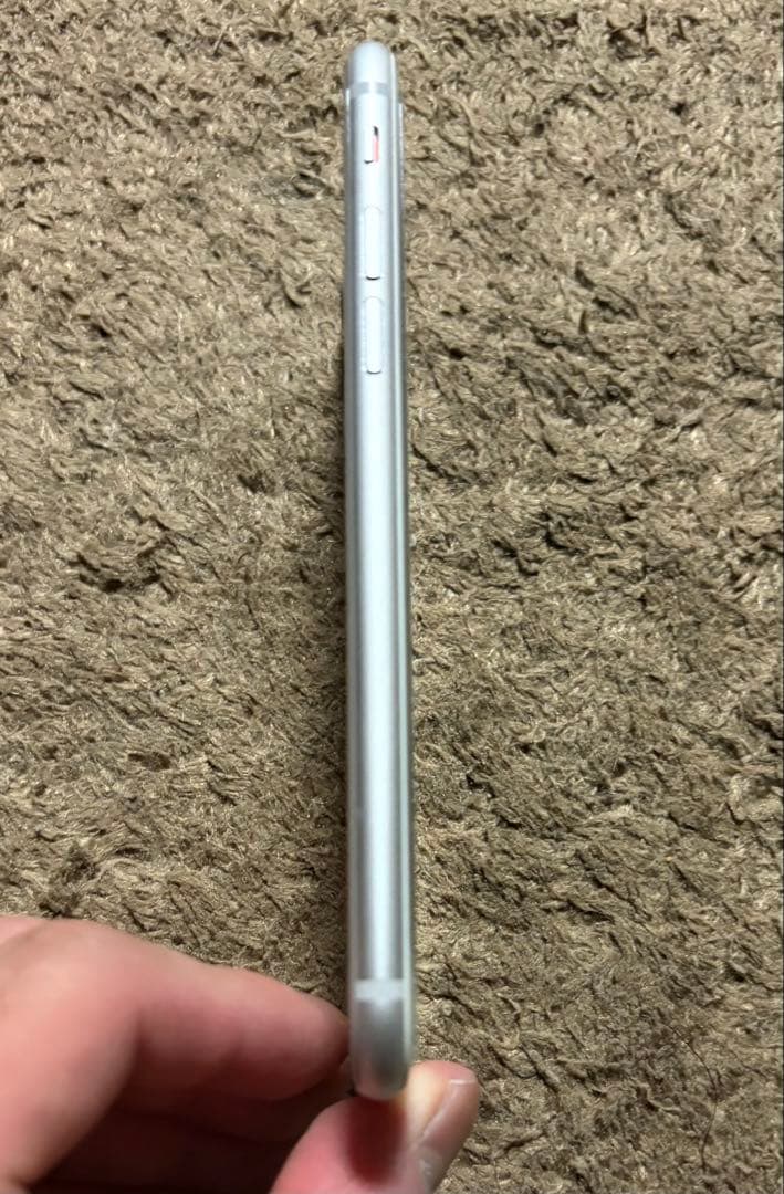 iPhone8 シルバー 64GB