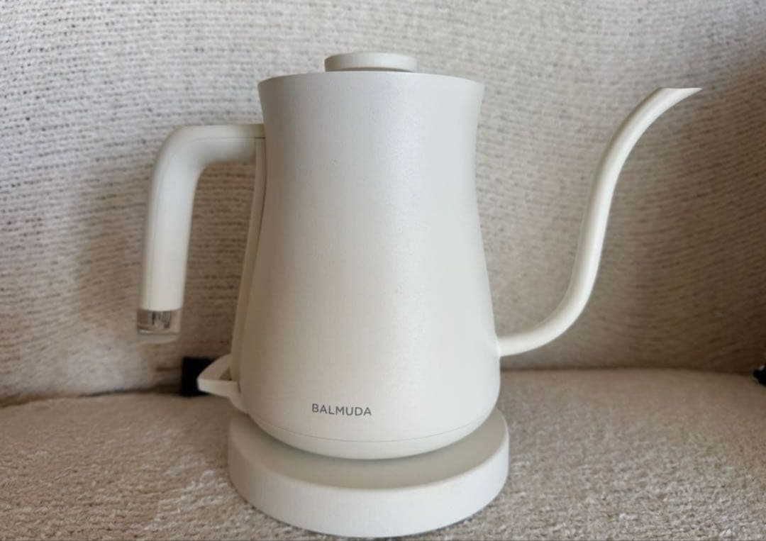 * cheeel *BALMUDA 電気ケトル K02A-WH ホワイト