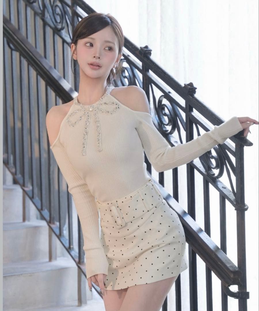 ダーリッチ　リボンビジューアメスリニットトップス　　IVO