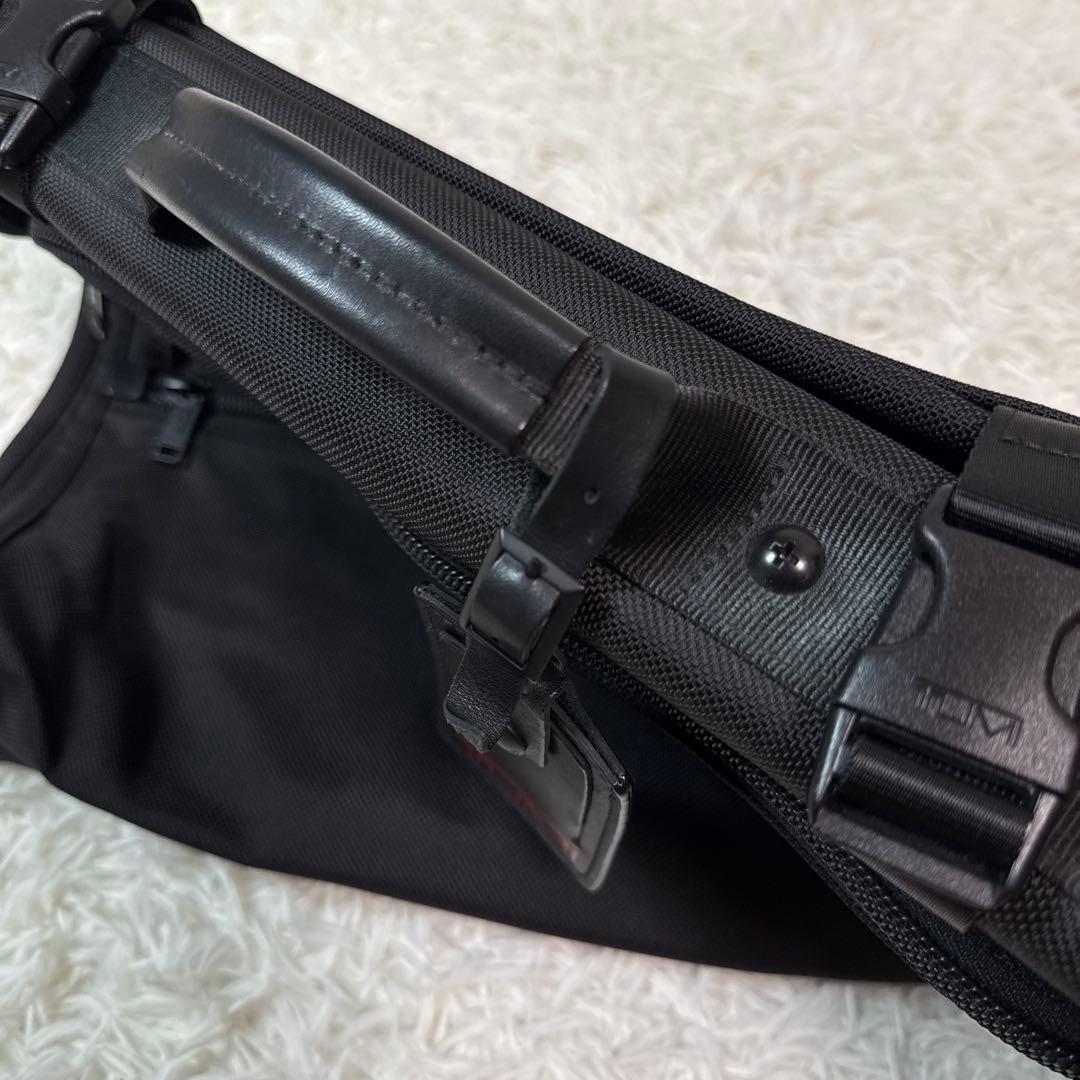 極美品 TUMI トライ フォールド ガーメントケース 22133DH