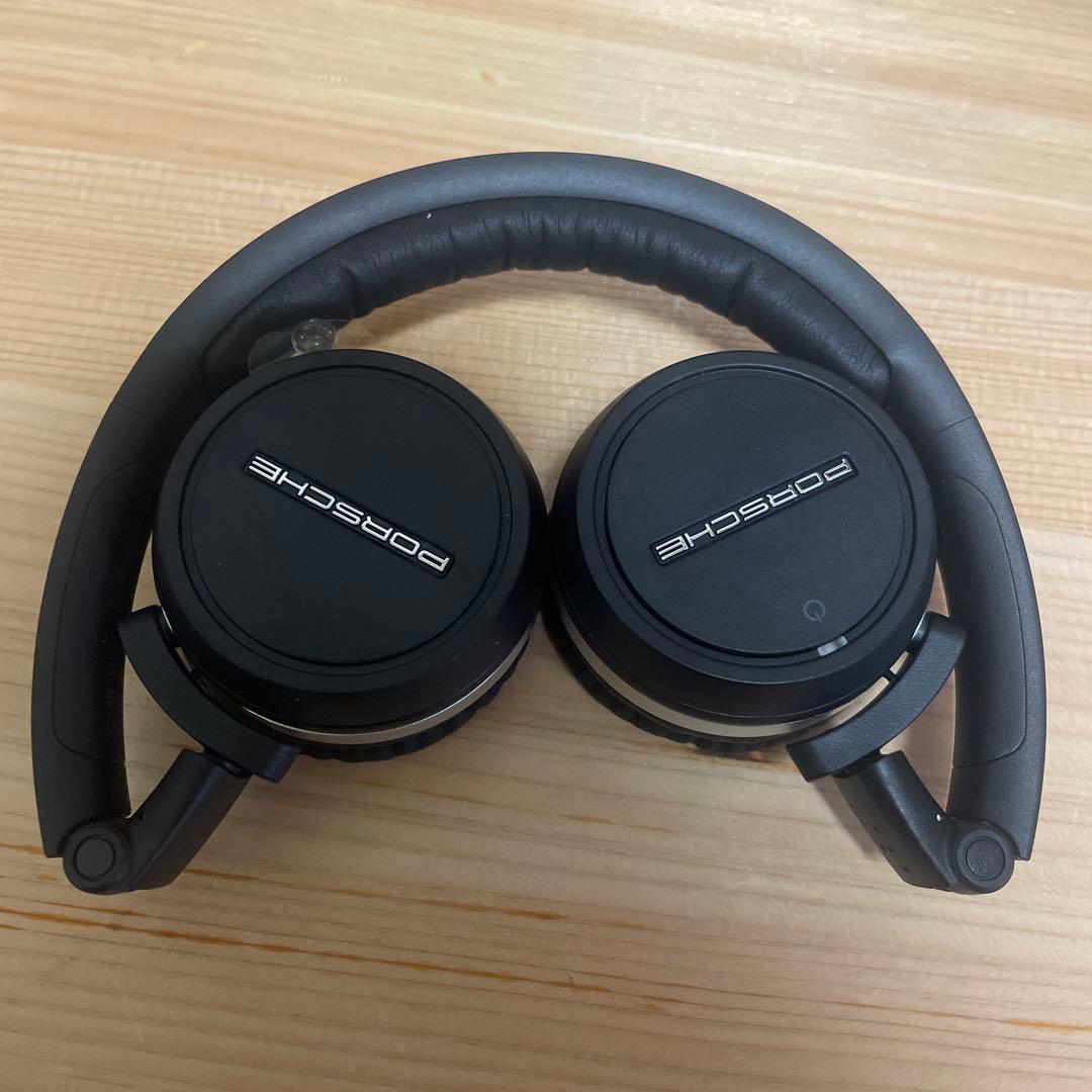 Porsche ワイヤレスヘッドホン