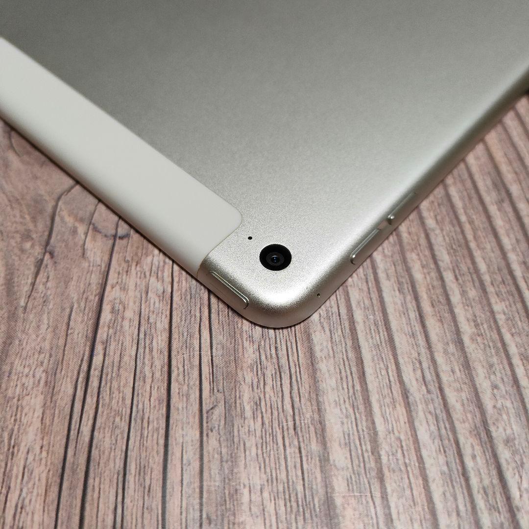 iPad mini4 第4世代 128GB SIMフリー シルバー 美品