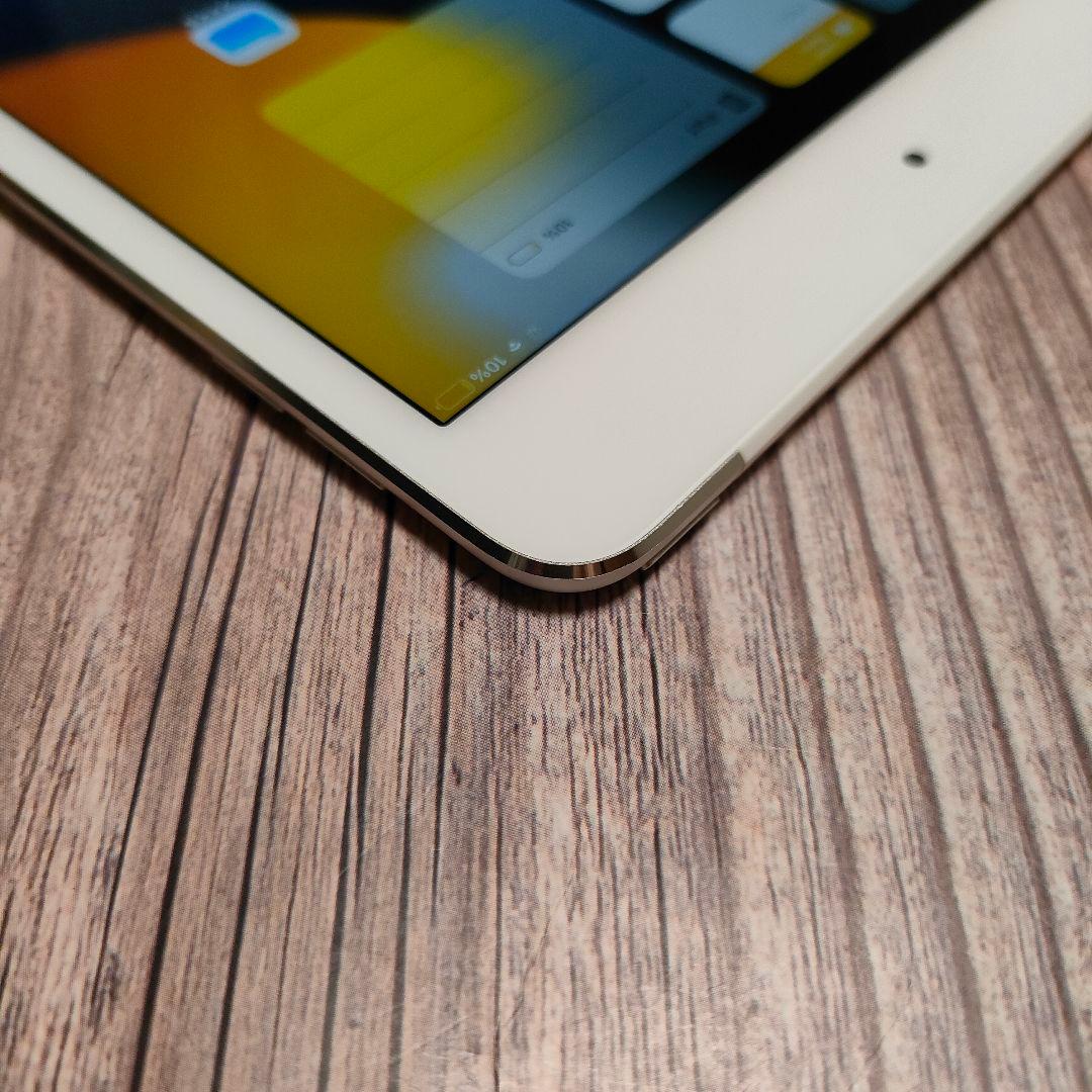 iPad mini4 第4世代 128GB SIMフリー シルバー 美品