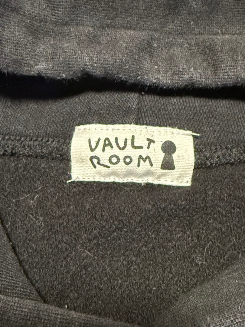 vaultroom パーカー