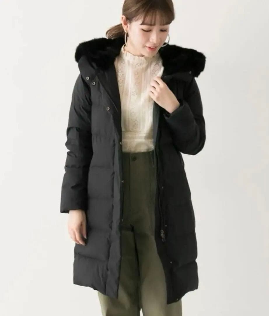 ☆極美品☆アーバンリサーチ定価33,000円ラビットフードストレッチロングダウン