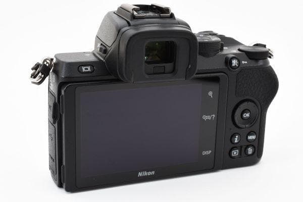 【美品】ニコン Nikon Z50 ミラーレスカメラ《ショット数9790回》