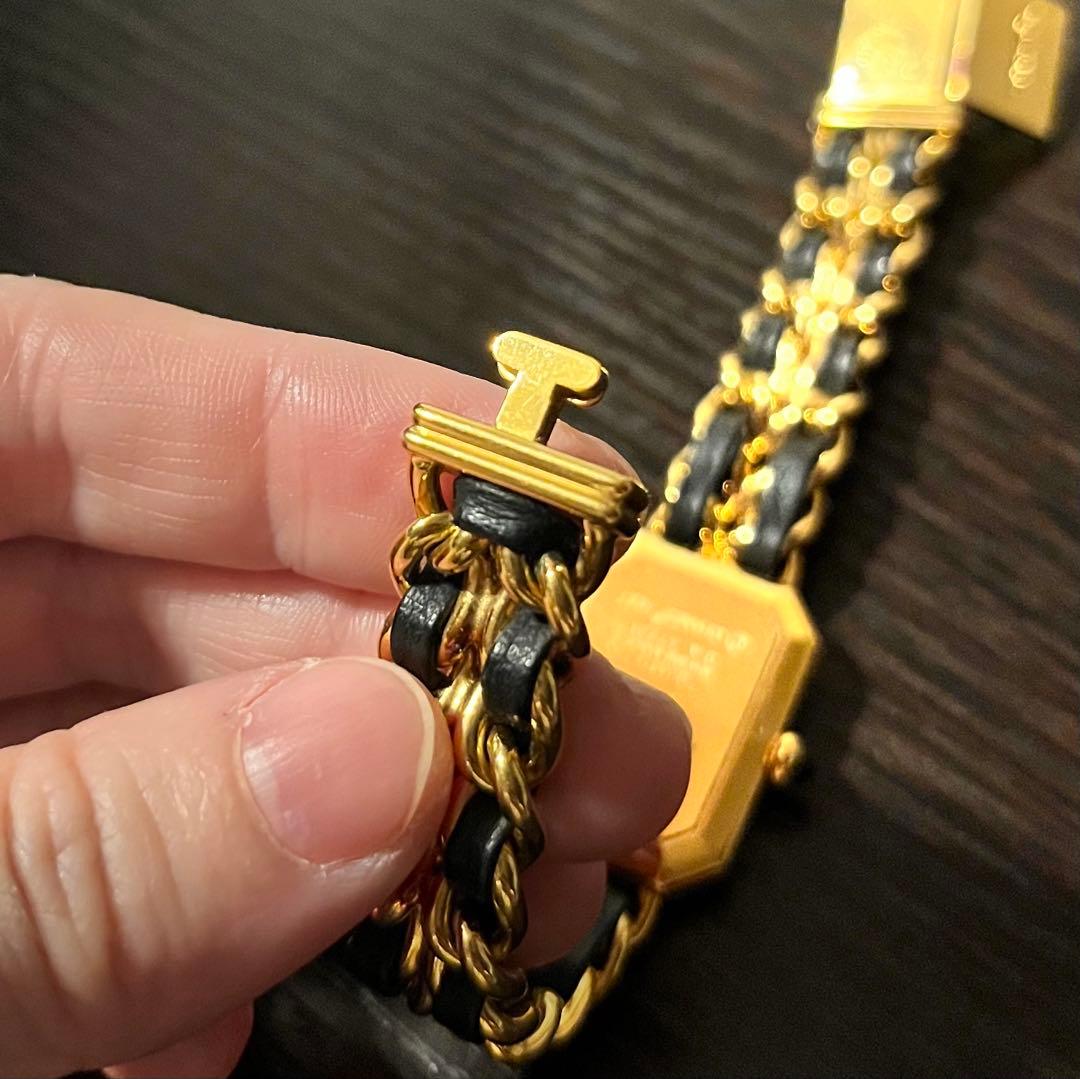 CHANEL SWISS 腕時計 ゴールド/ブラック S