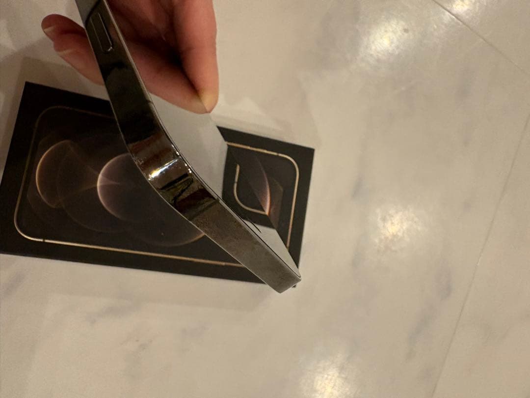 【ラピッド】Apple iPhone 12 Pro 128GBグラファイト