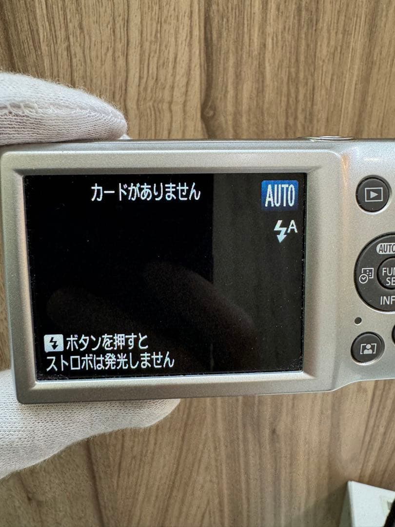 【外観美品】キャノン Canon IXY 200 デジカメ シルバー