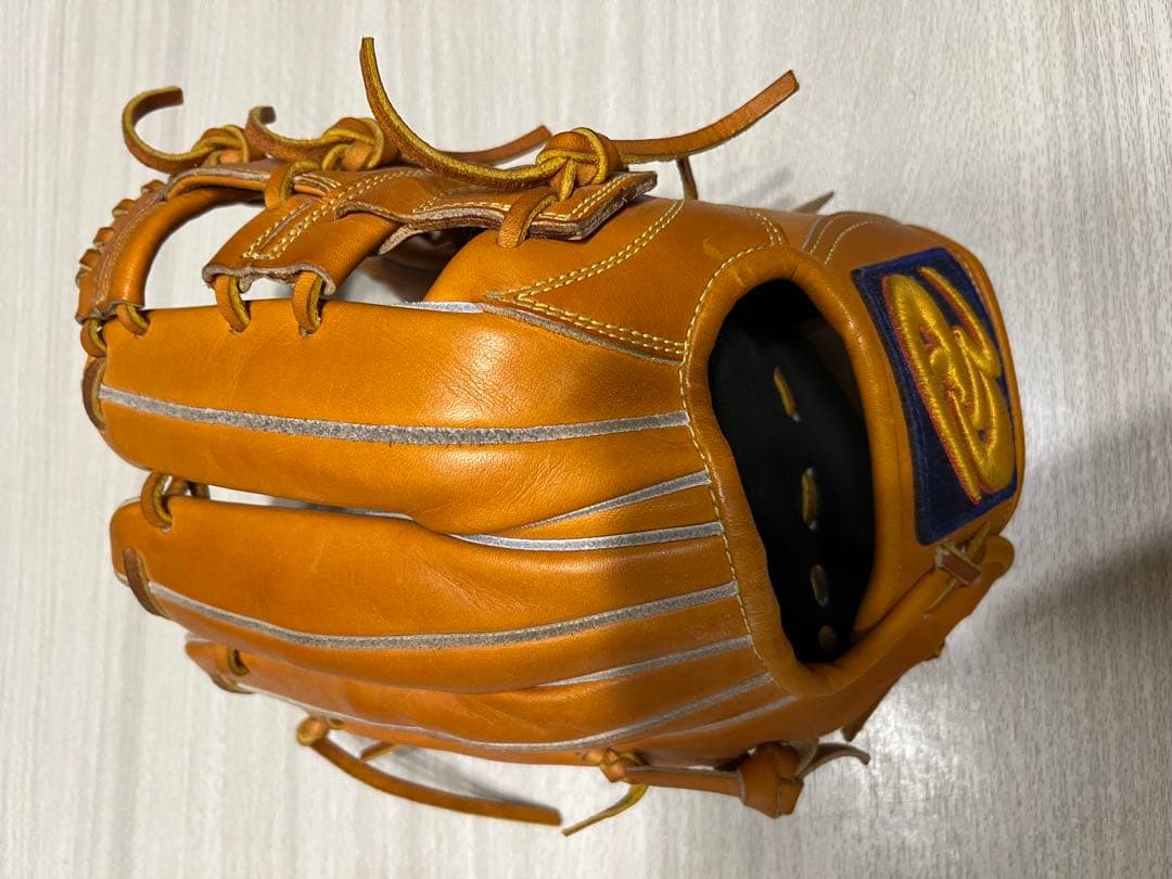 ドナイヤ 軟式用グラブ 山田哲人モデル