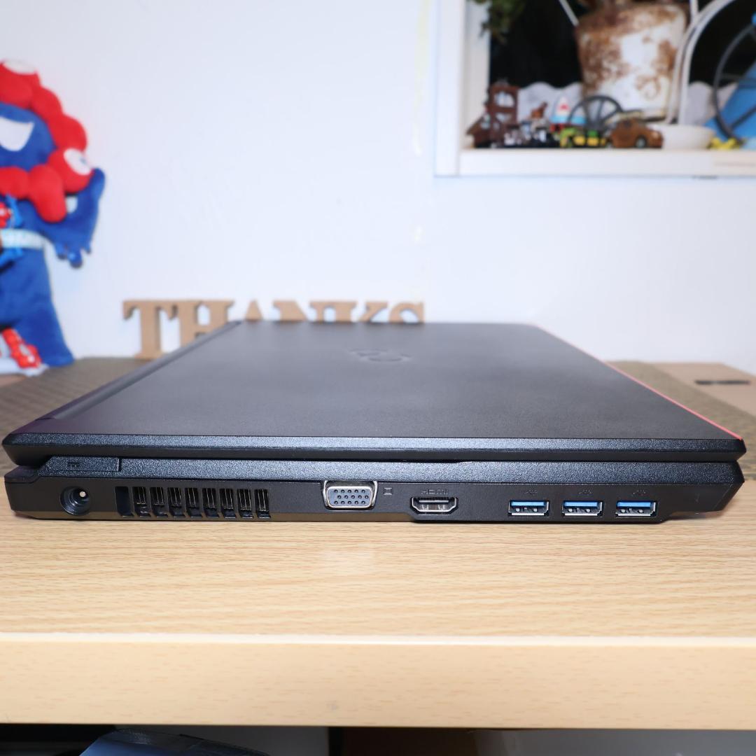 Win11公式対応10世代i3/メ8/新品SSD/DVD/無線/HDMI/カメラ