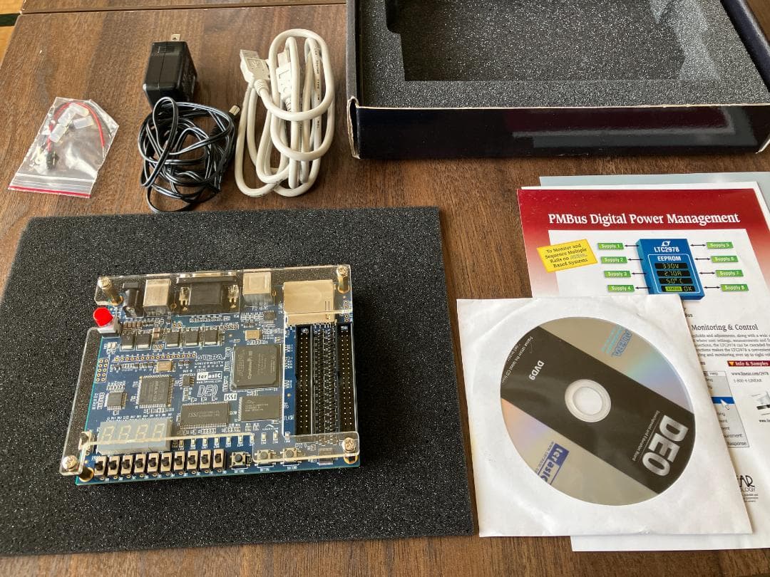 Terasic DE0 FPGA開発ボード