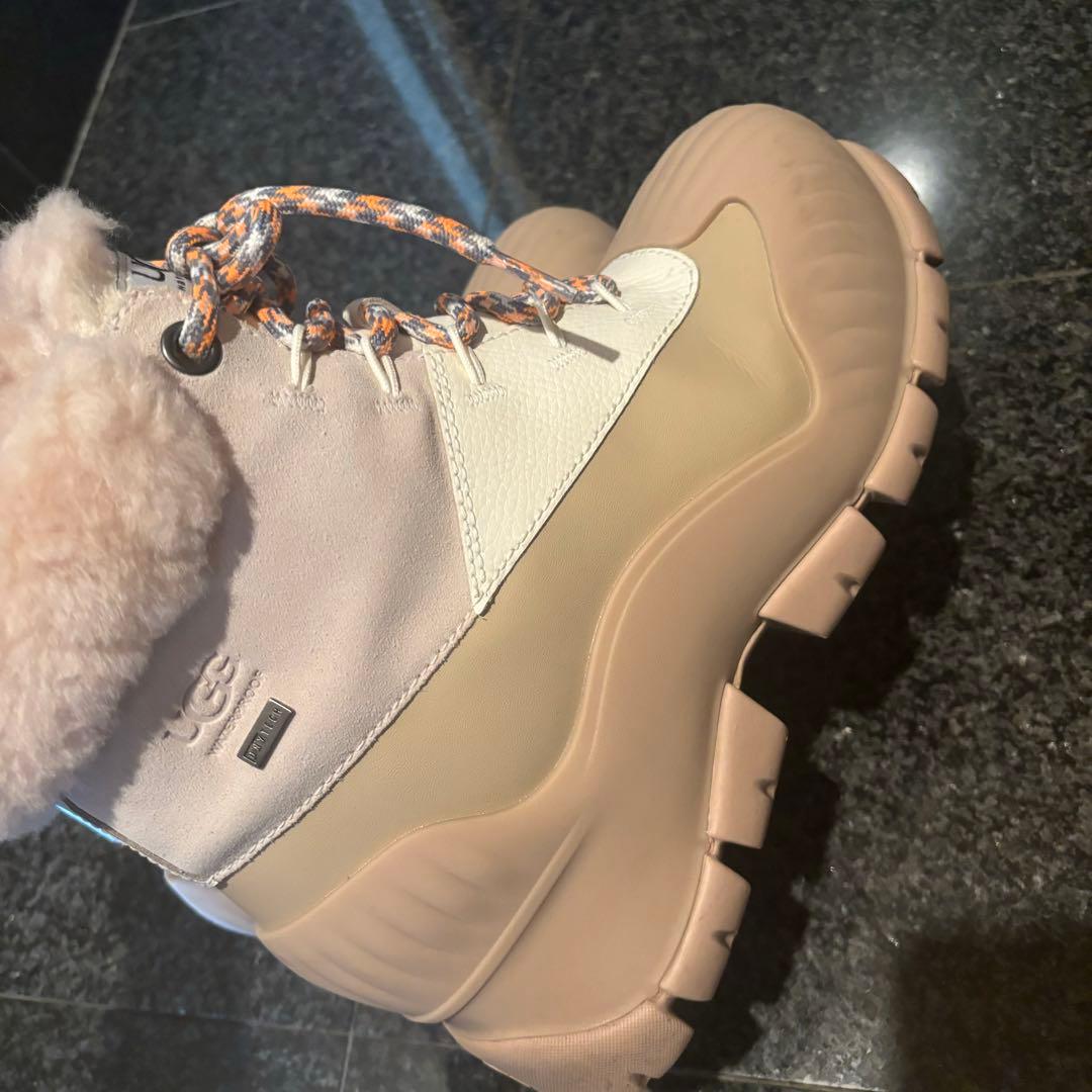 【green】UGG アディロームハイカー