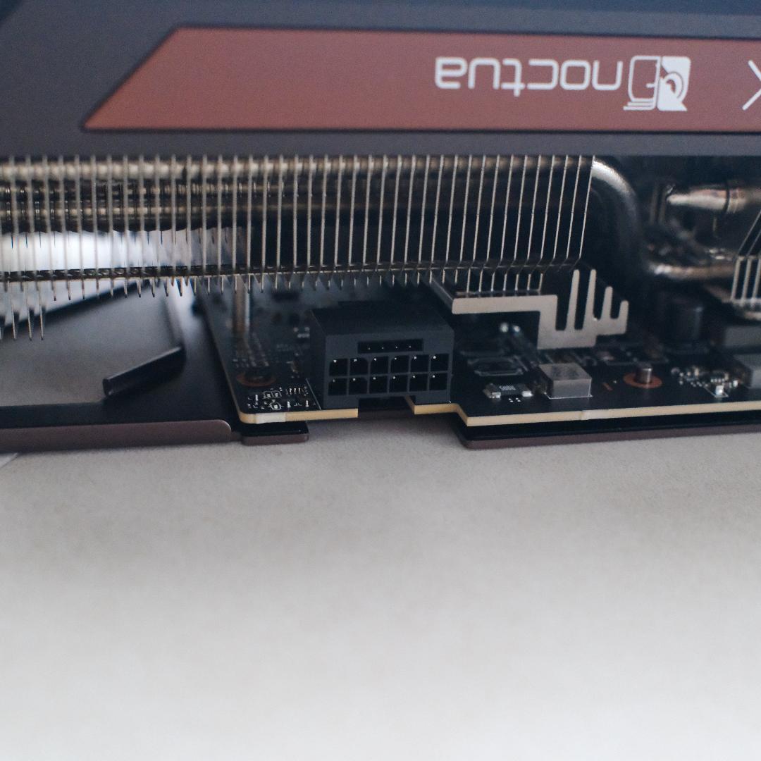 グラフィックボード・グラボ・ビデオカード ASUS GeForce RTX 4080 Noctua