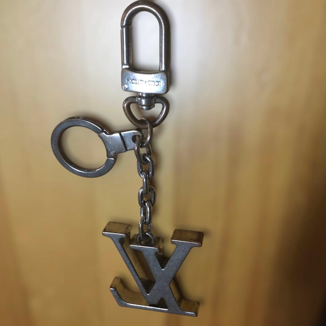 LOUIS VUITTON ルイ・ヴィトン　キーホルダー　ロゴキーホルダー