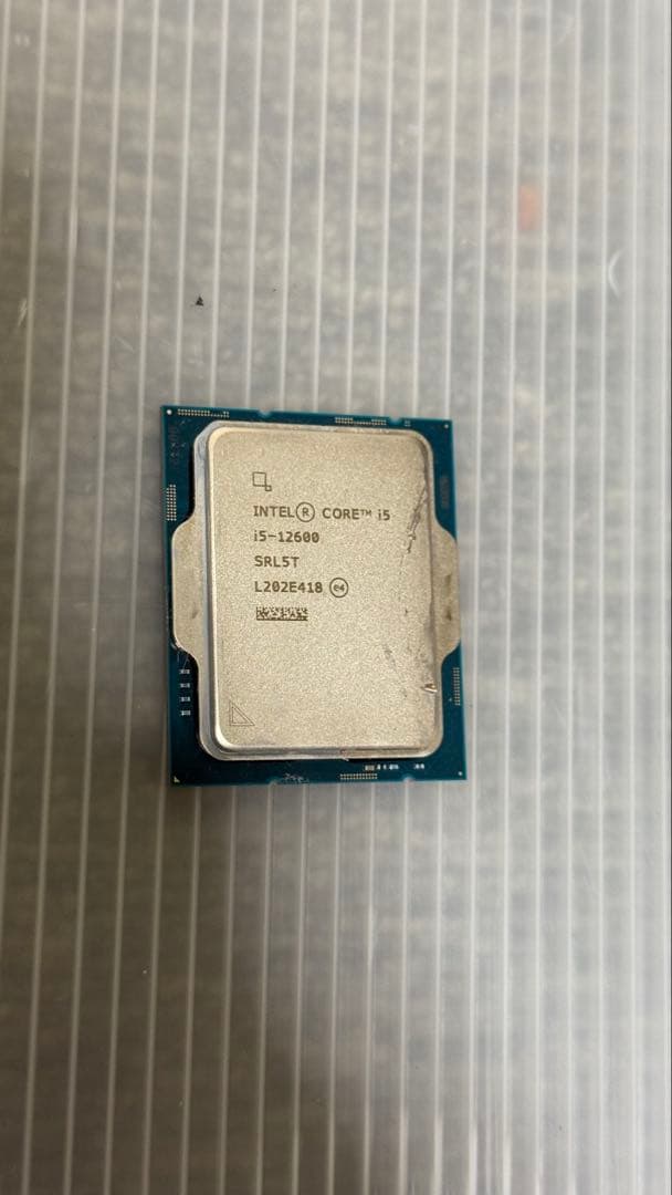 Intel Core i5-12600 CPU 傷ちょっとある