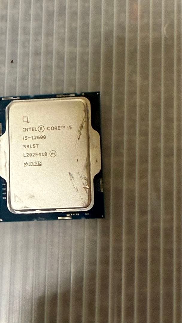 Intel Core i5-12600 CPU 傷ちょっとある