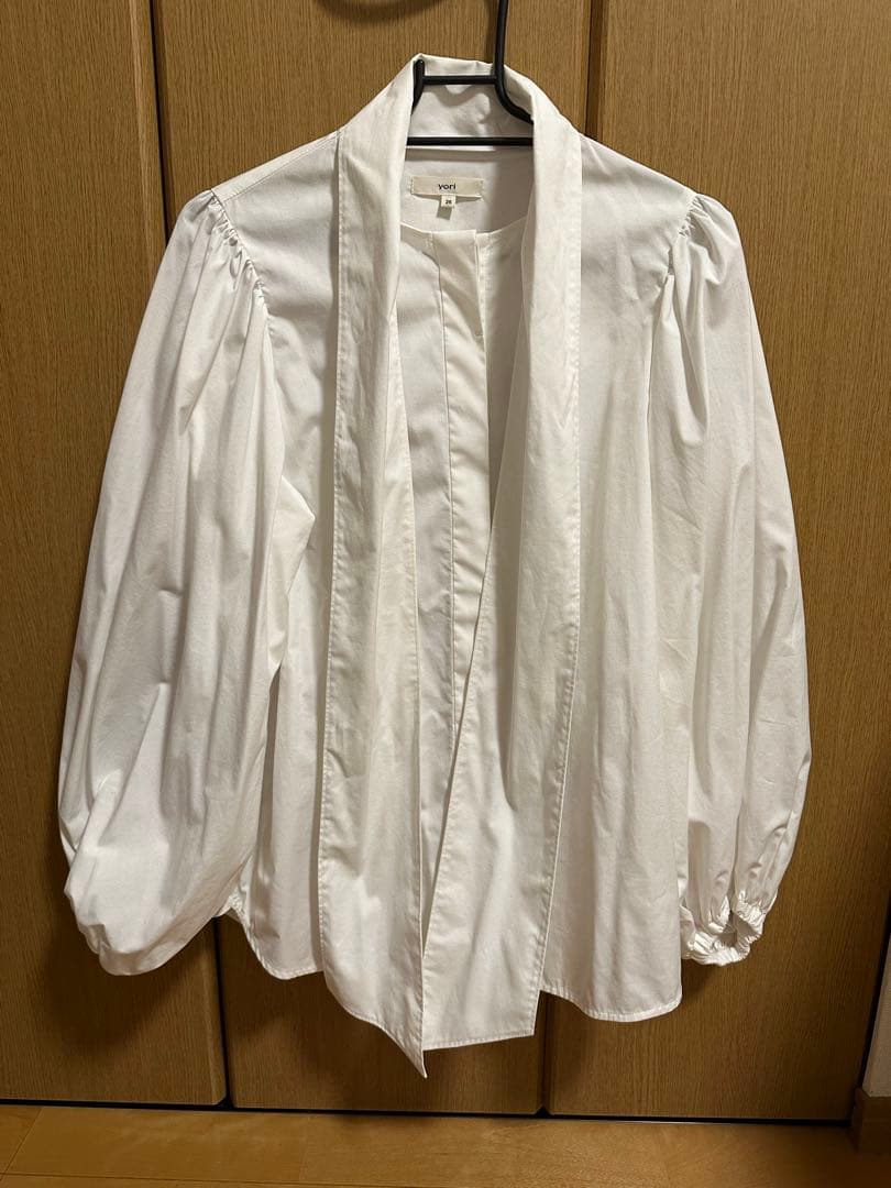 YUANAさん専用yori ビックリボンパフスリーブブラウス　36