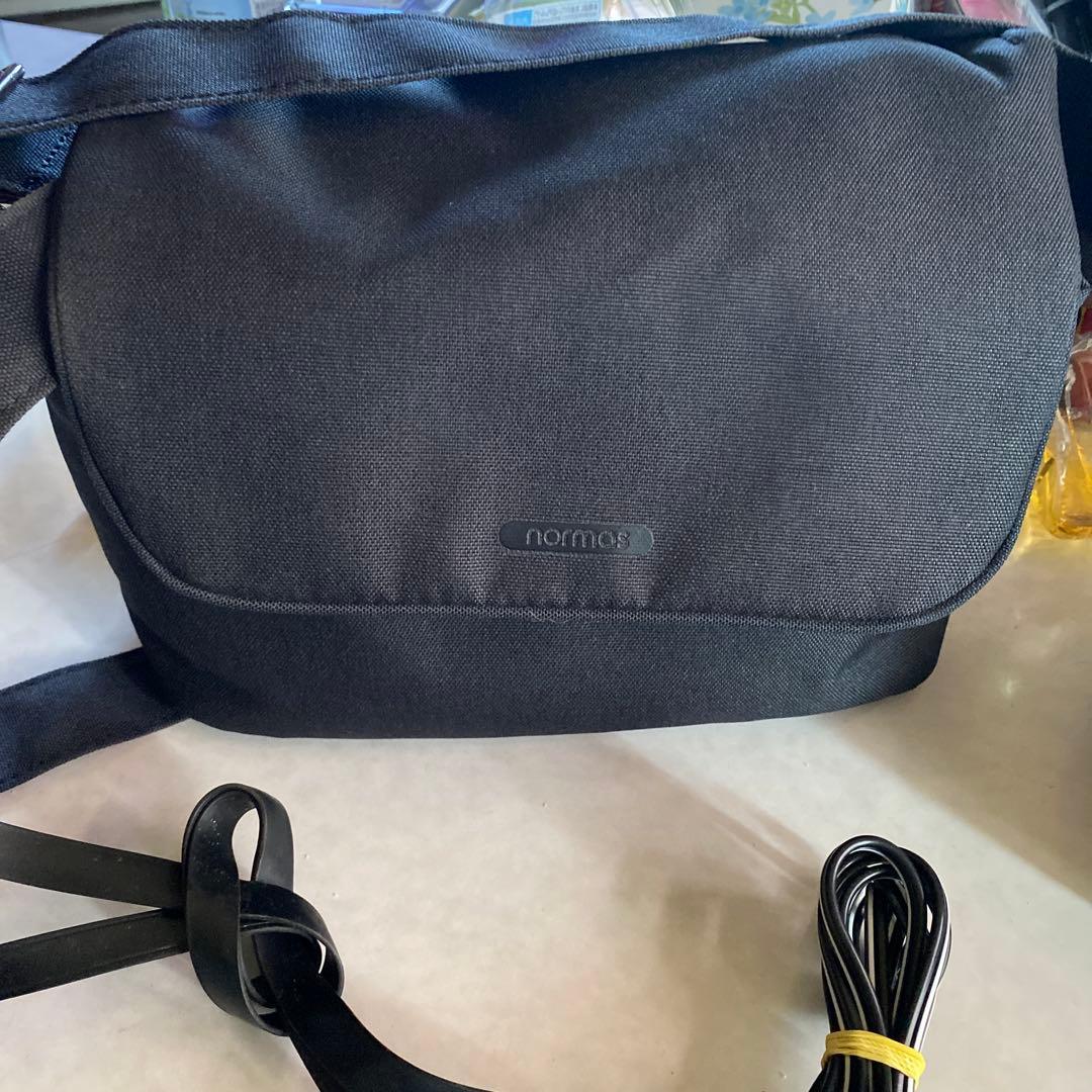 SONY VideoHi8ビデオカメラ　CCD-TRV80 ①