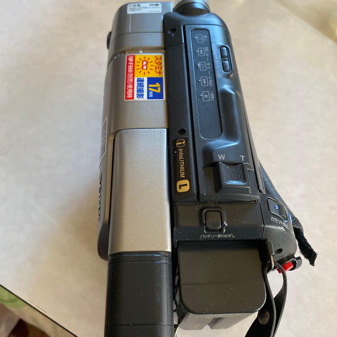 SONY VideoHi8ビデオカメラ　CCD-TRV80 ①