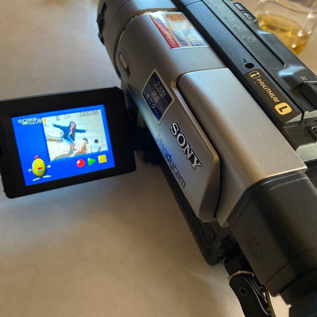 SONY VideoHi8ビデオカメラ　CCD-TRV80 ①