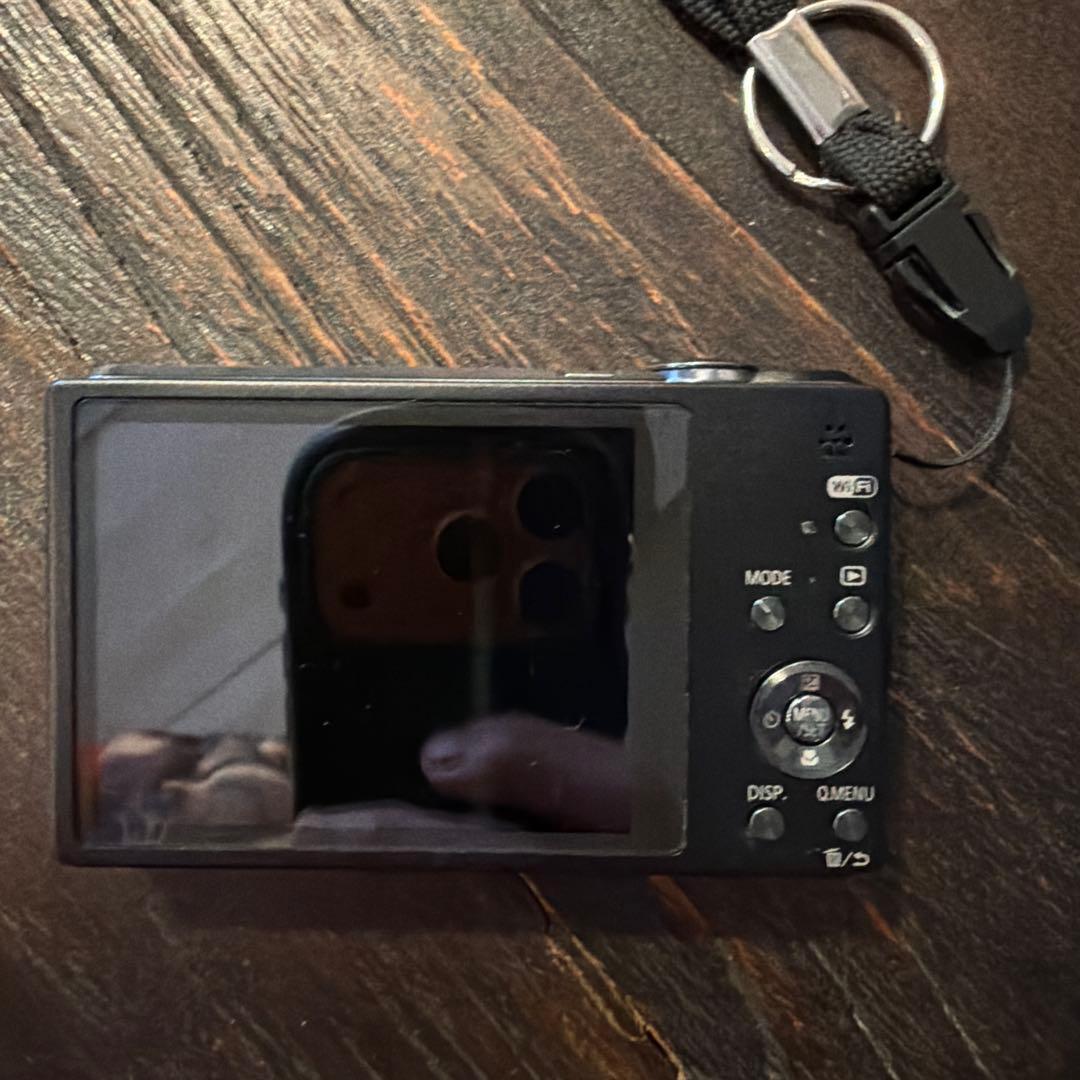 A*.様 panasonic LUMIX デジカメ