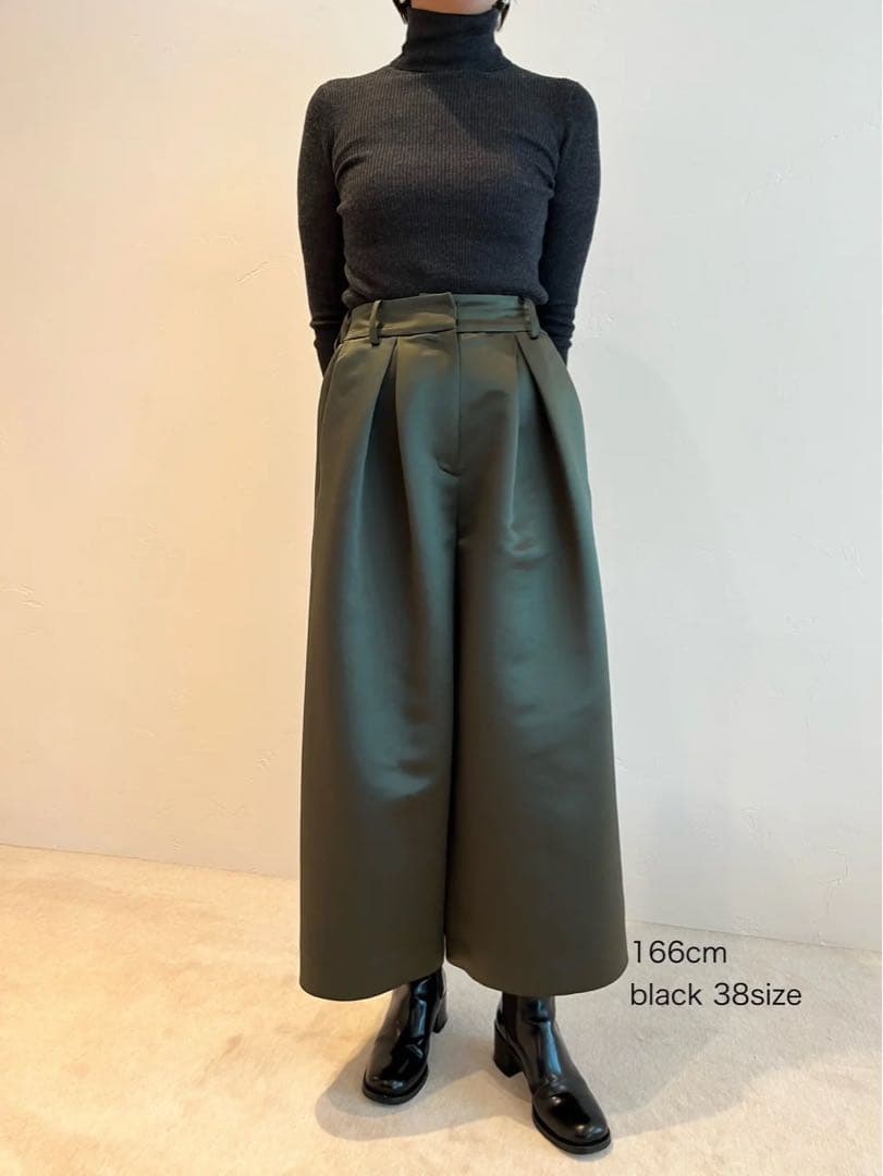 heveヘイブ　オリーブグリーン ガウチョパンツ タック入り