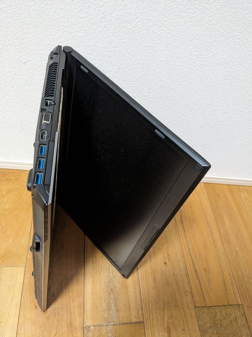 富士通 LIFEBOOK N532/E 稼動品 i7交換済み